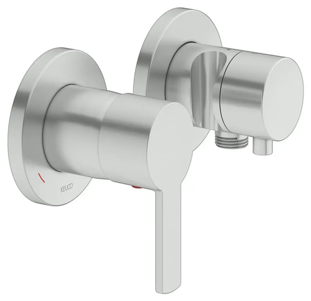 Edelstahlanmutung mit zwei integrierten Wasserhähnen von Keuco, einer mit Hebelgriff und einem weiteren Anschluss für einen Schlauch. Wandmontierte Matte Oberflächen.